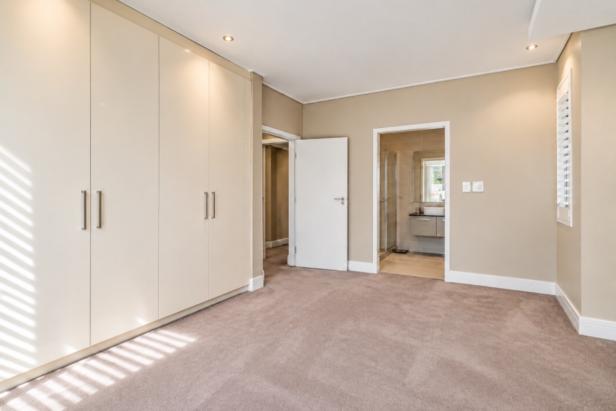To Let 2 Bedroom Property for Rent in Vredehoek Western Cape